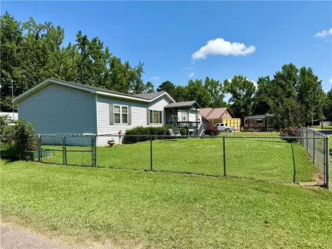 Exterior - 10056 Twin Oaks St, Plainview, AR 72857 photo 3 of 19