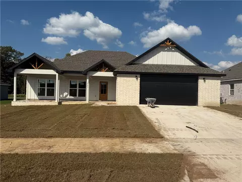 1407 Latium St, Siloam Springs, AR 72761