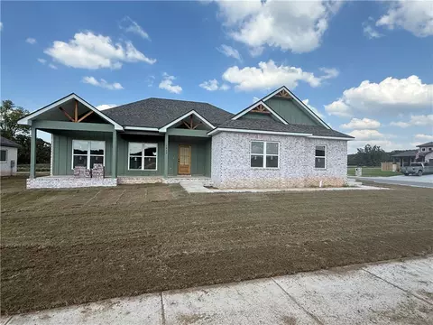1409 Latium St, Siloam Springs, AR 72761