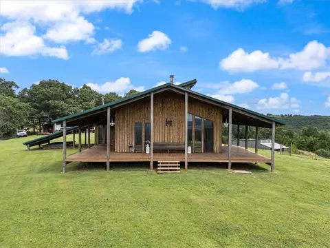 379 Madison 2551, Huntsville, AR 72740