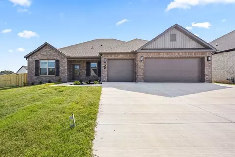 4835 Cowboy St, Springdale, AR 72762