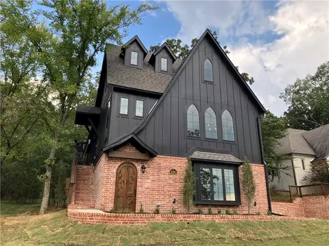 3393 N Bellamy Dr, Fayetteville, AR 72704