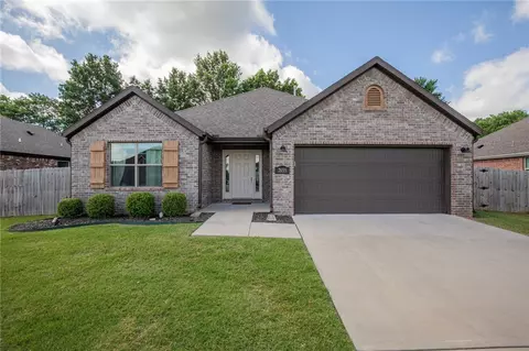 7655 Longspur Ave, Springdale, AR 72762