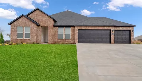 205 N Arbuckle Loop, Siloam Springs, AR 72761