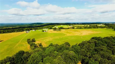 13206 Little Rd, Lincoln, AR 72744