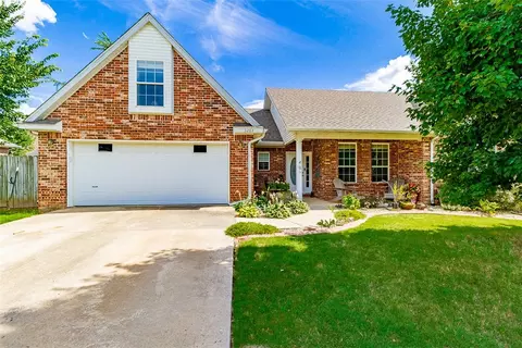 3203 NW Apple Harvest, Bentonville, AR 72712