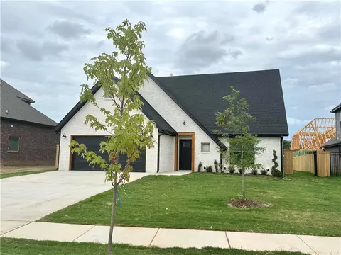 4803 SW Elderwood St, Bentonville, AR 72713