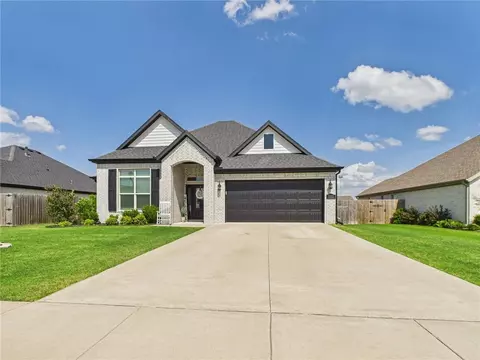 Exterior - 4571 Hamlet St, Springdale, AR 72764 photo 8 of 12
