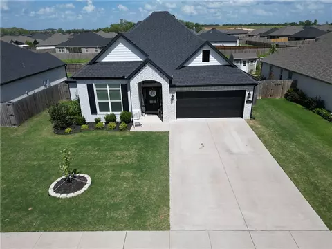 Exterior - 4571 Hamlet St, Springdale, AR 72764 photo 2 of 12