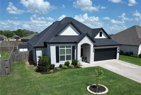 4571 Hamlet St, Springdale, AR 72764