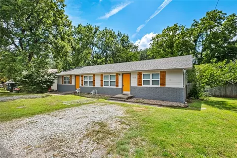 1115-1117 S Ellis Ave, Fayetteville, AR 72701