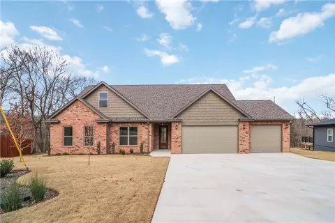 27 Blairgowrie Dr, Bella Vista, AR 72715