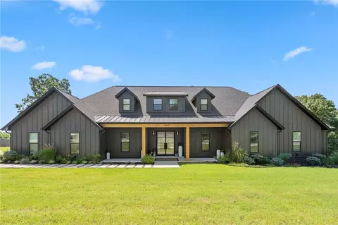 8937 Anew Rd, Rogers, AR 72756