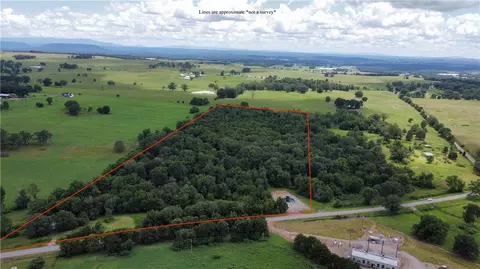 5644 Oak Bend Rd, Ozark, AR 72949