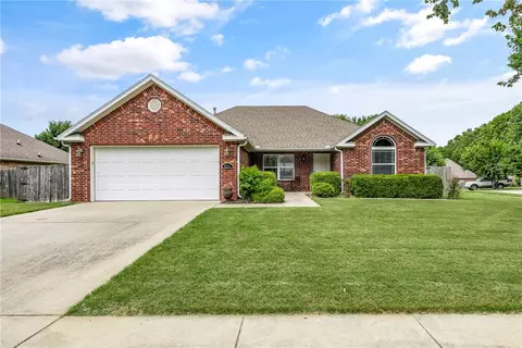 3628 W Clearwood Dr, Fayetteville, AR 72704