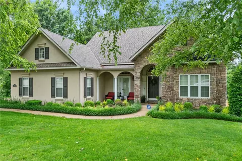 2903 Saratoga Ln, Bentonville, AR 72712