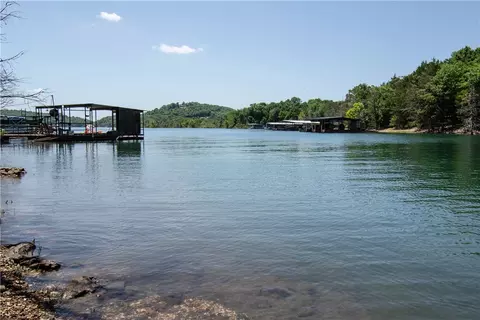 21337 Black Oak Dr, Garfield, AR 72732