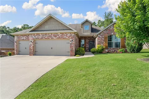 1611 Sweetbriar Way, Centerton, AR 72719