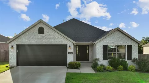 5838 W Mecklin St, Fayetteville, AR 72704
