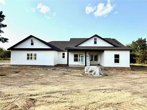 10143 Eastgate Cir, Dardanelle, AR 72834