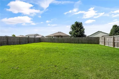 Exterior - 1571 Edinburgh Dr, Centerton, AR 72719 photo 3 of 5
