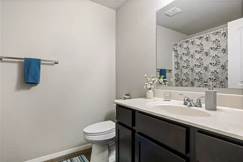 Bath - 1571 Edinburgh Dr, Centerton, AR 72719 photo 1 of 2