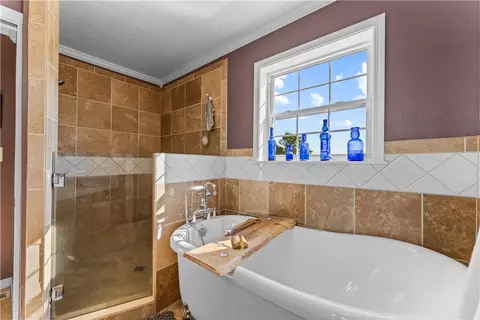 Bath - 3128 Silver Valley Rd, Harrison, AR 72601 photo 2 of 5
