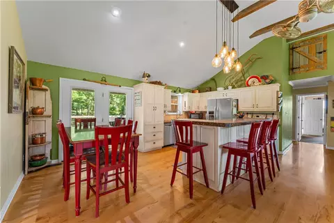 Kitchen - 3128 Silver Valley Rd, Harrison, AR 72601 photo 3 of 6