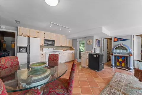 Kitchen - 3128 Silver Valley Rd, Harrison, AR 72601 photo 4 of 6