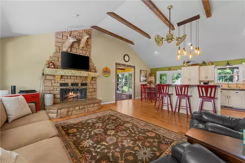 Living - 3128 Silver Valley Rd, Harrison, AR 72601 photo 2 of 2