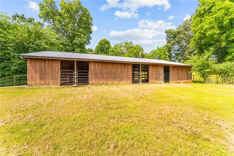 Exterior - 3128 Silver Valley Rd, Harrison, AR 72601 photo 13 of 15