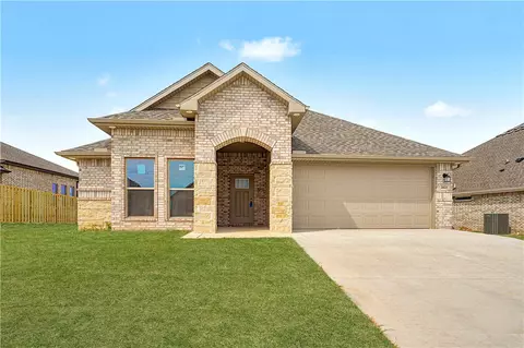 2621 Elstar Ct, Centerton, AR 72712