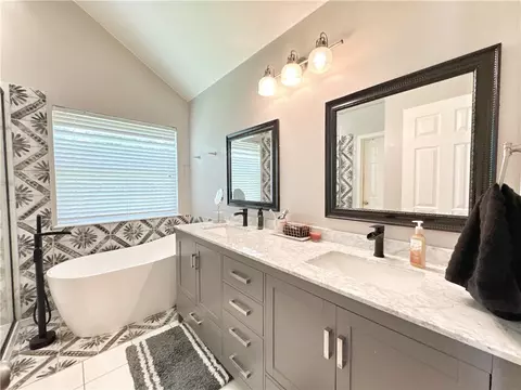 409 Bluff Dr, Lowell, AR 72745 photo 18