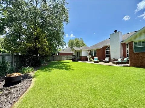409 Bluff Dr, Lowell, AR 72745 photo 29