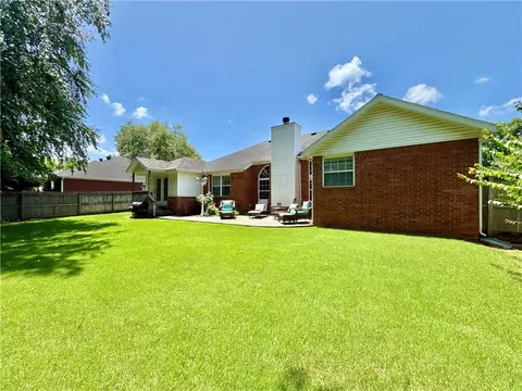 409 Bluff Dr, Lowell, AR 72745 photo 28