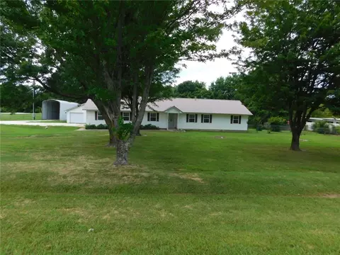 3588 E Heritage Pkwy, Farmington, AR 72730