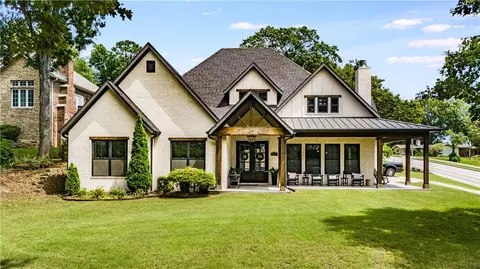 Exterior - 100 W Lakeview Dr, Springdale, AR 72764 photo 5 of 5