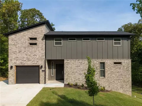 13 Carrick Dr, Bella Vista, AR 72715