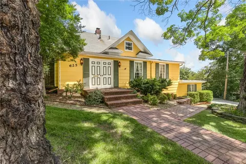 625 W College Ave, Harrison, AR 72601