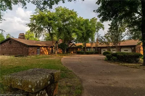 3655 Beach Way, Van Buren, AR 72956