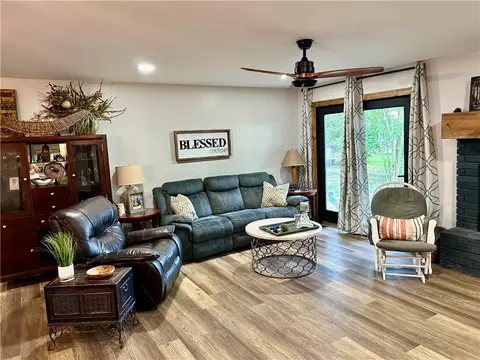 Living - 3383 Sr 164 E, Dover, AR 72837 photo 4 of 4