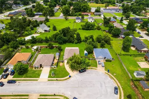 2302 12th Pl, Rogers, AR 72758 photo 35
