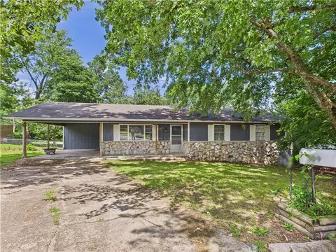 109 Alberta St, Harrison, AR 72601 photo 2