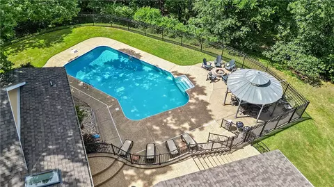 12315 Tyson Rd, Lowell, AR 72745