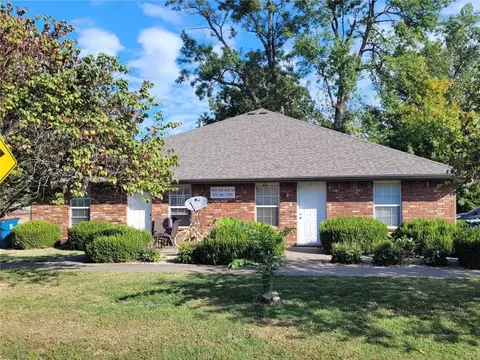 Undisclosed, Bentonville, AR 72712
