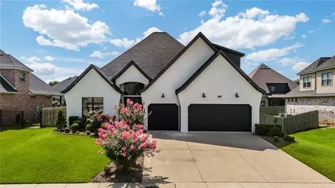 6520 W Coat Brg, Rogers, AR 72758