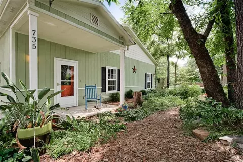 735 E Parks St, Prairie Grove, AR 72753