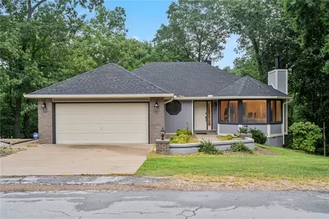 118 Mayfair Dr, Bella Vista, AR 72715