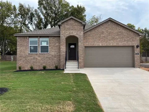461 Maya Dr, Prairie Grove, AR 72753