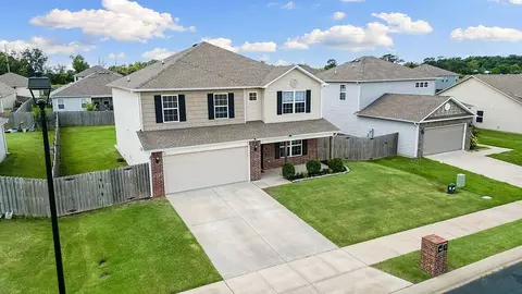 2501 Hickory Wood Ave, Lowell, AR 72745